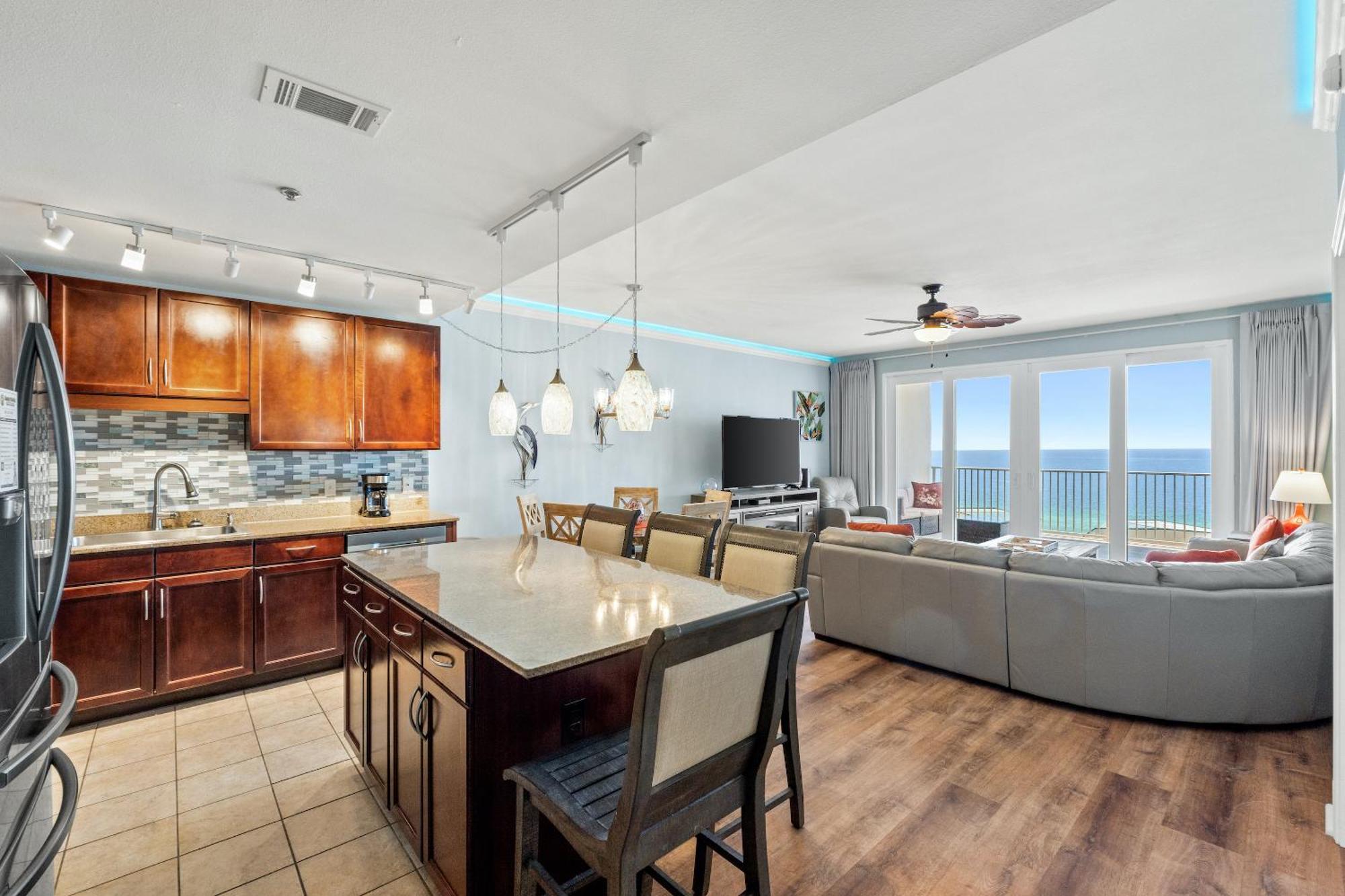 Apartment Laketown Wharf By Panhandle Getaways Panama City Beach