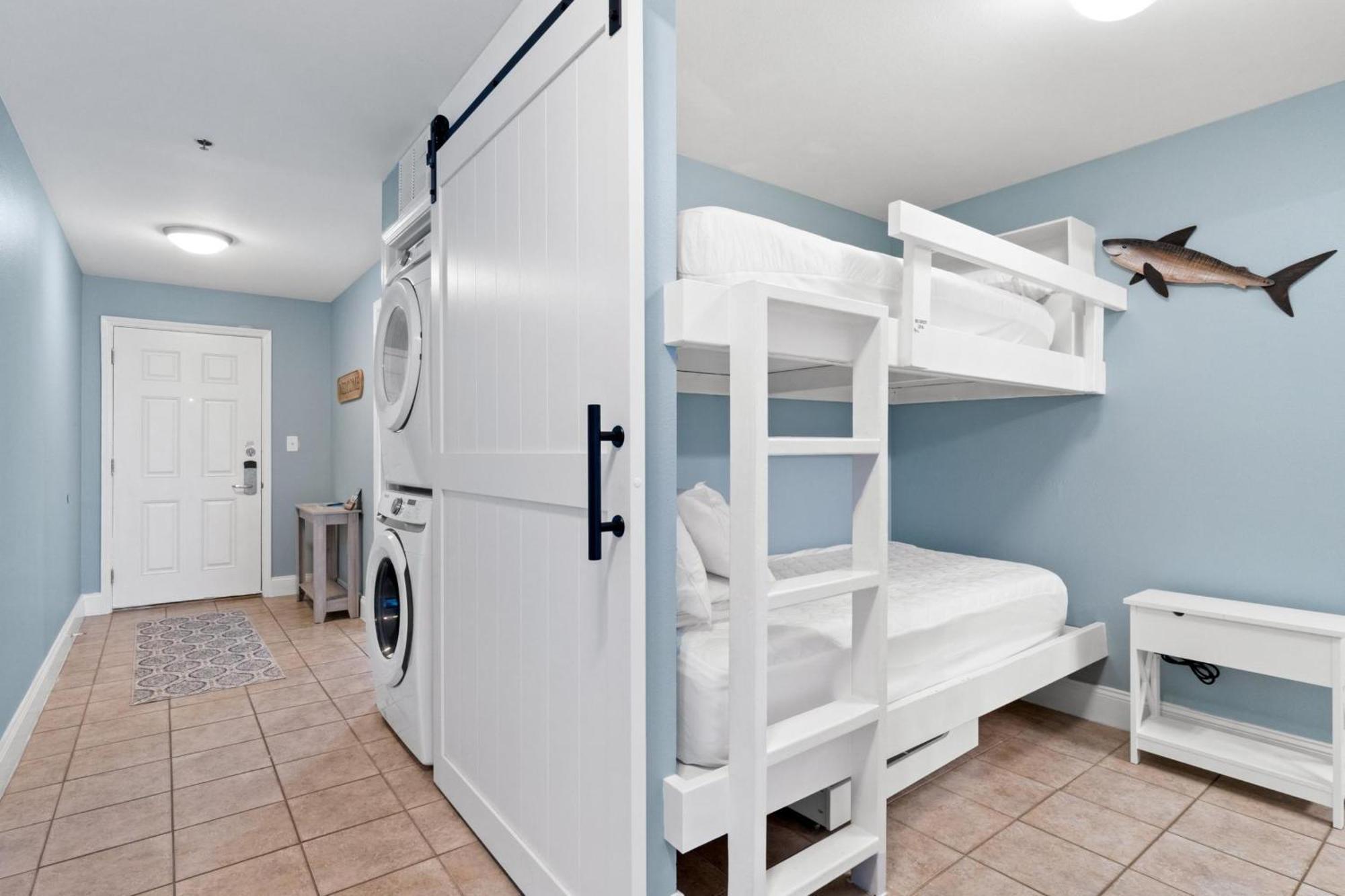 Laketown Wharf By Panhandle Getaways *