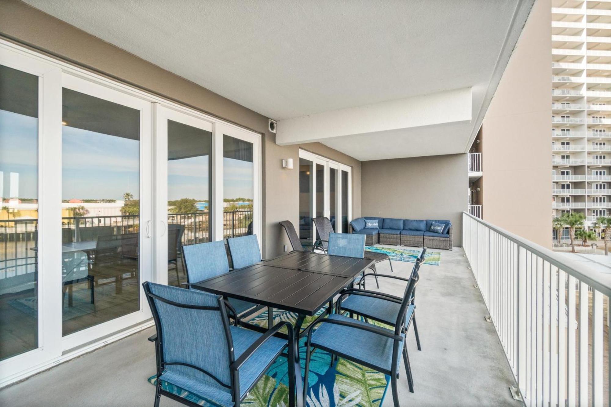 Laketown Wharf By Panhandle Getaways Apartment Panama City Beach