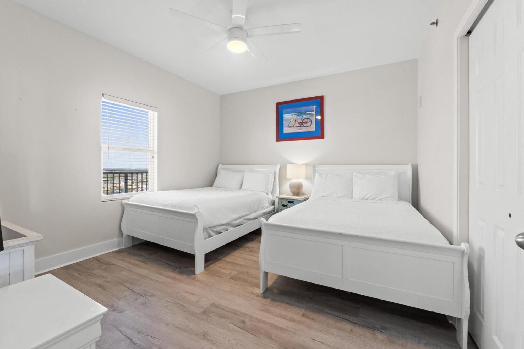 Laketown Wharf By Panhandle Getaways Apartment
