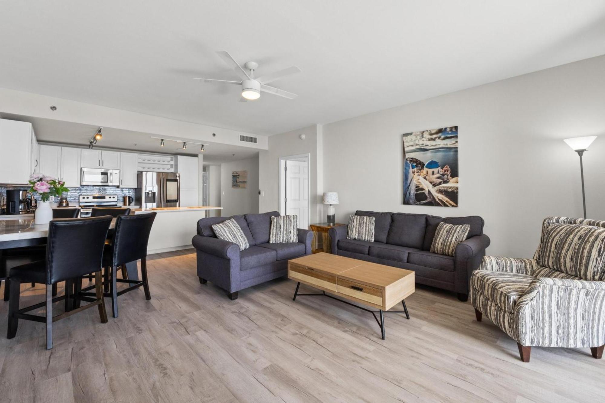 Apartment Laketown Wharf By Panhandle Getaways Panama City Beach